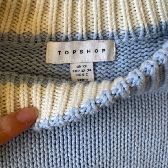 Topshop Cropped Sweater - Picture 3 of 3